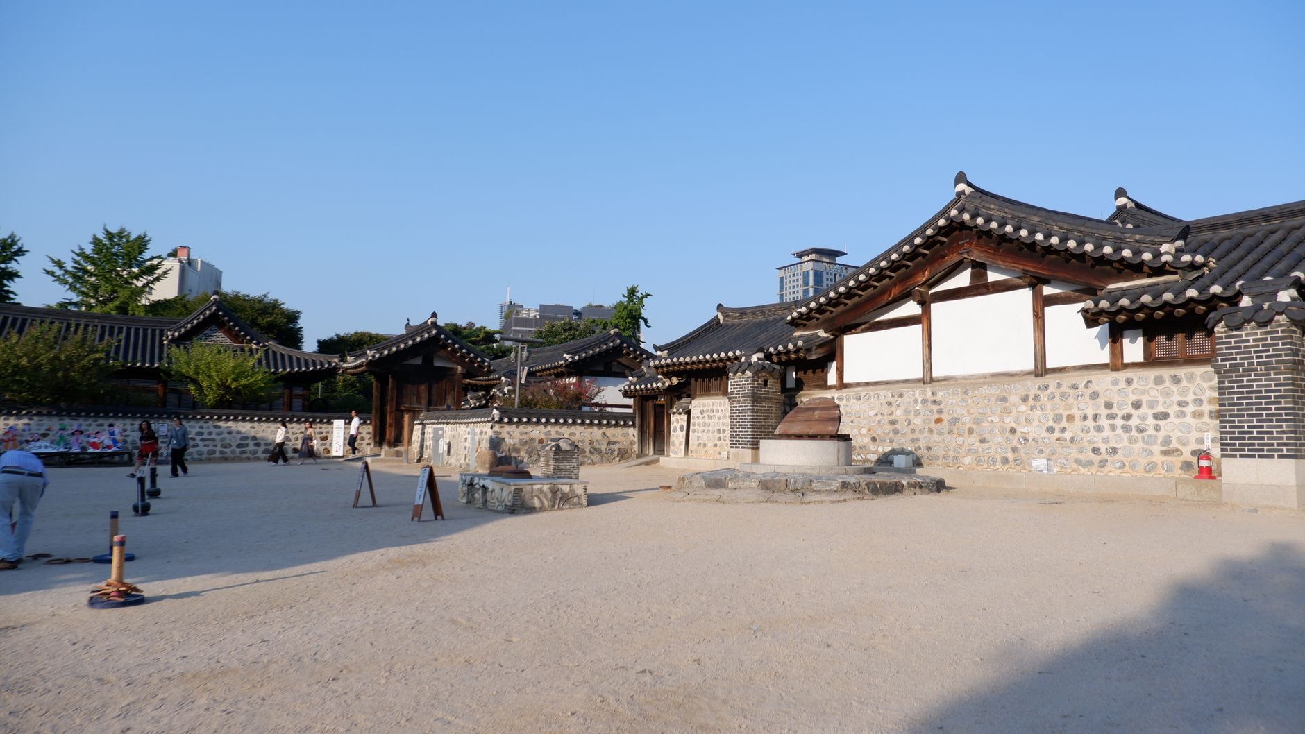 한옥 안마당